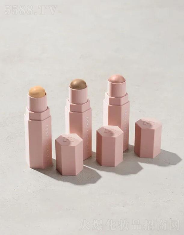 ·ˮױƷ(Ϻ)޹˾FentyBeautyλûݰ Ȼǳɫ