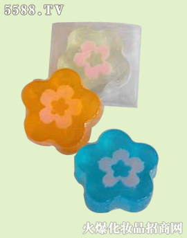 梅花型透明水晶香皂