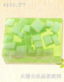 绿茶滋养保湿沐浴皂
