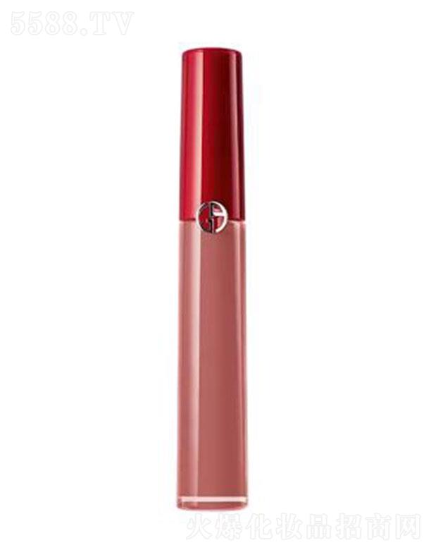 阿玛尼「传奇红管」 臻致丝绒哑光唇釉#107桃木甜杏 丝绒面料为灵感