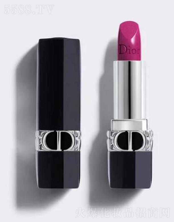 迪奥烈艳蓝金唇膏792 Lady Dior源自天然的芍药花和石榴花精萃