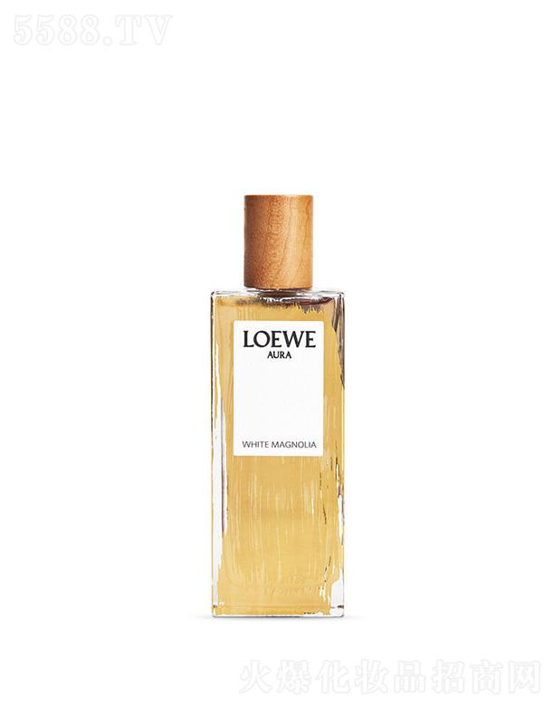 LOEWE AURA 白玉兰浓香水 50ML香水盛放在半透明的玻璃瓶中