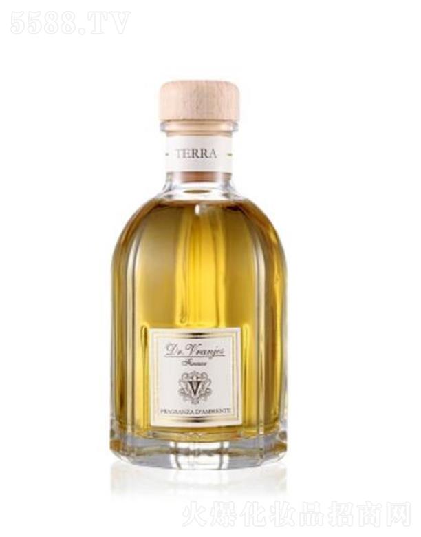 Dr.Vranjes欧陆大地香氛液（小）100ml清脆而珍贵的西伯利亚松香被绿麝香和高山薰衣草香味所暖化