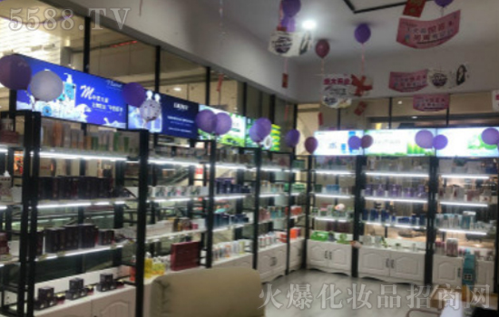 化妆品店投资多少？小资生活化妆品以更大利润化帮助投资者创业