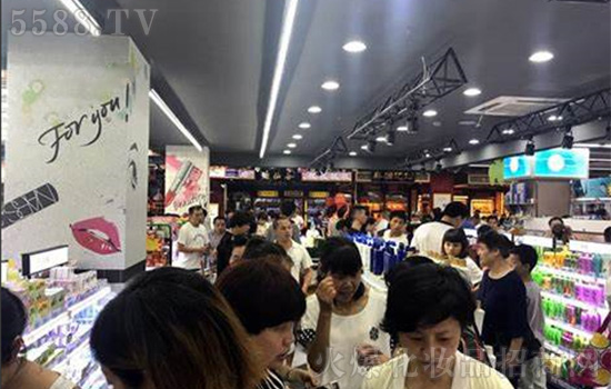 精妆联华品牌帮你打造行业品质 精妆联华品牌帮你打造行业品质