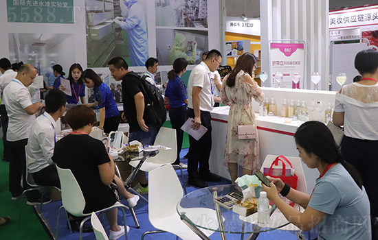 蓓兰展位上座无虚席 蓓兰展位上座无虚席