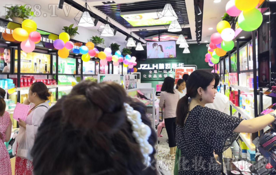 创业之路-加盟精妆联华化妆品都将步入正轨 创业之路-加盟精妆联华化妆品都将步入正轨