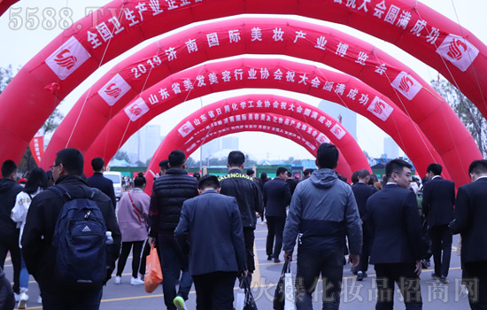第38届济南国际美业博览会盛宴还将继续!等你来约哦! 第38届济南国际美业博览会盛宴还将继续!等你来约哦!