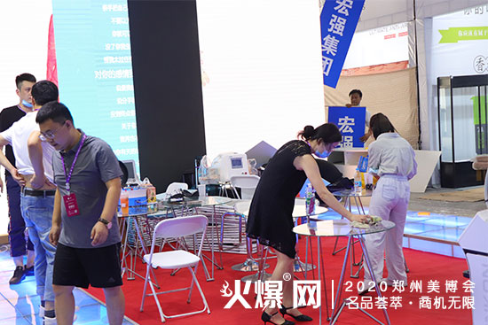 厂商筹备现场 厂商筹备现场