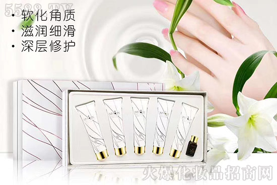 碟美蔻精致嫩滑手部套 碟美蔻精致嫩滑手部套