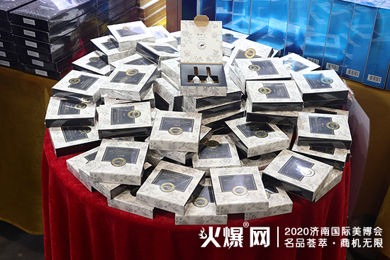 广州佳洁化妆品工厂 广州佳洁化妆品工厂