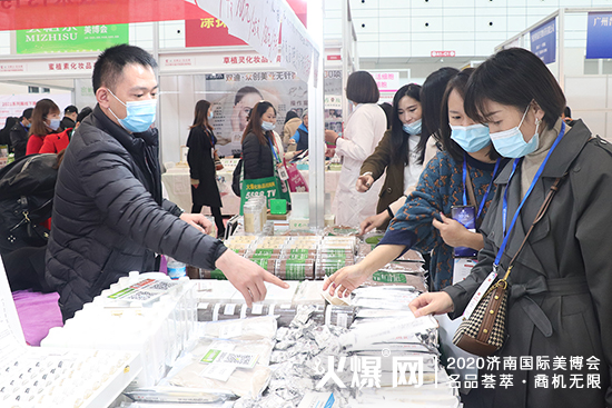 小批量贴牌代加工,就找广州僪妍化妆品 小批量贴牌代加工,就找广州僪妍化妆品