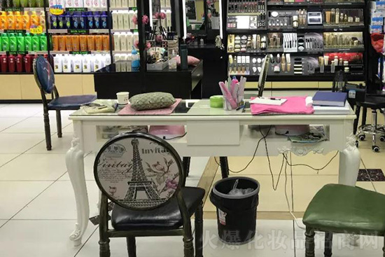 小资生活教你打造高颜值网红美妆店 小资生活教你打造高颜值网红美妆店
