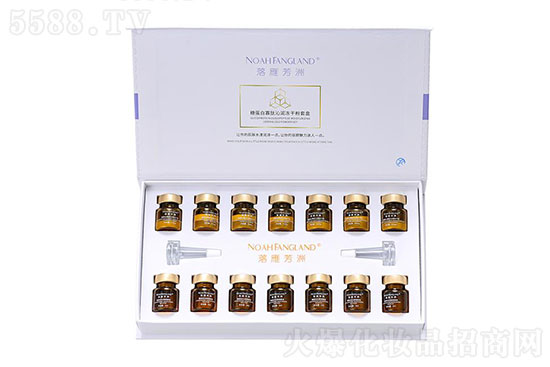 落雁芳洲糖蛋白寡肽沁润冻干粉套盒 落雁芳洲糖蛋白寡肽沁润冻干粉套盒
