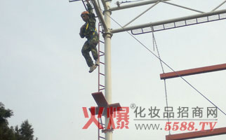 火爆网络拓展训练之之高空断桥